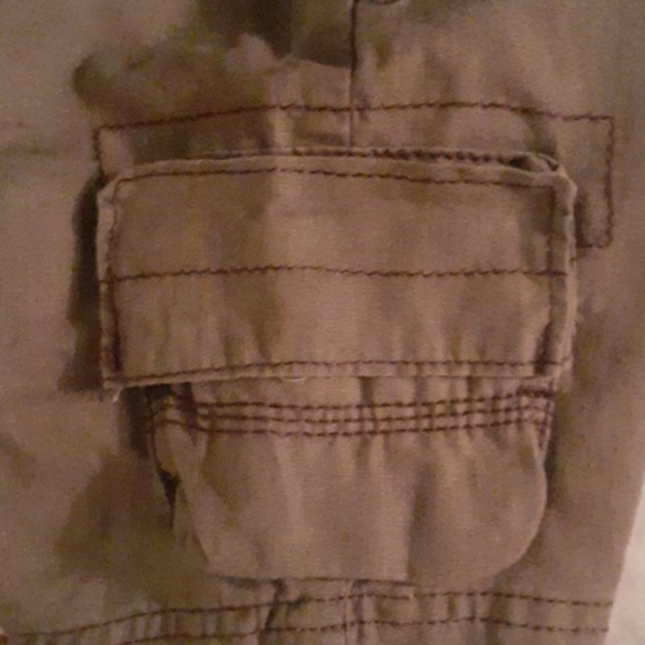 Old Navy size 2 shorts - Picture 3 of 5